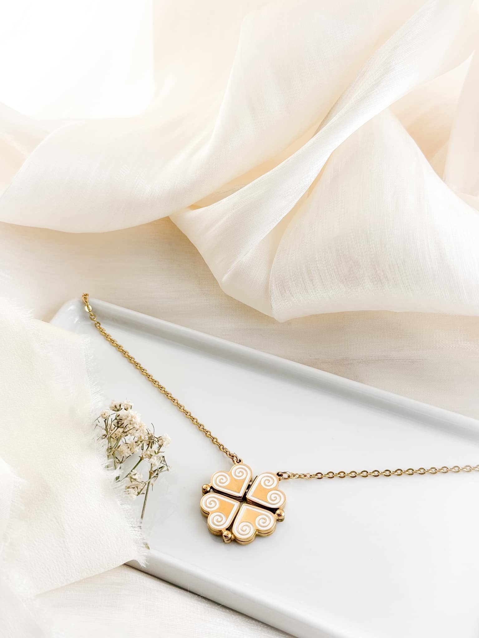 Multi Wearing Heart Necklace 4 Heart Magnetic Rose Gold Necklace